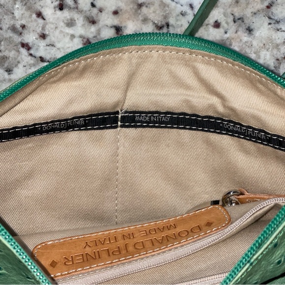 Donald J Pliner Green Ostrich Leather Crossbody Made In Italy Zip Closure silver - Picture 8 of 12